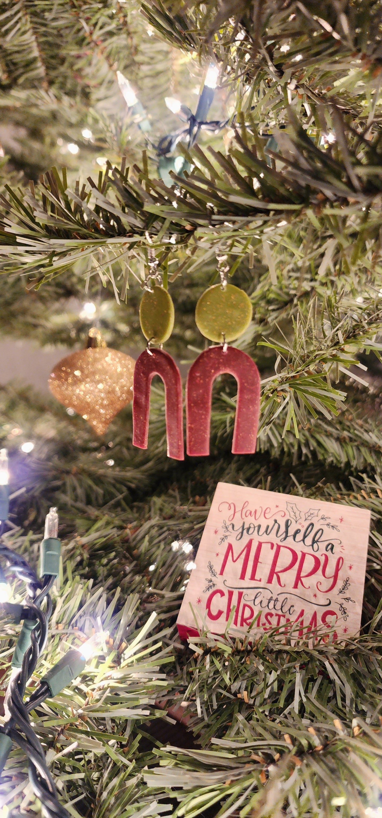 Holiday Geometric Dangle