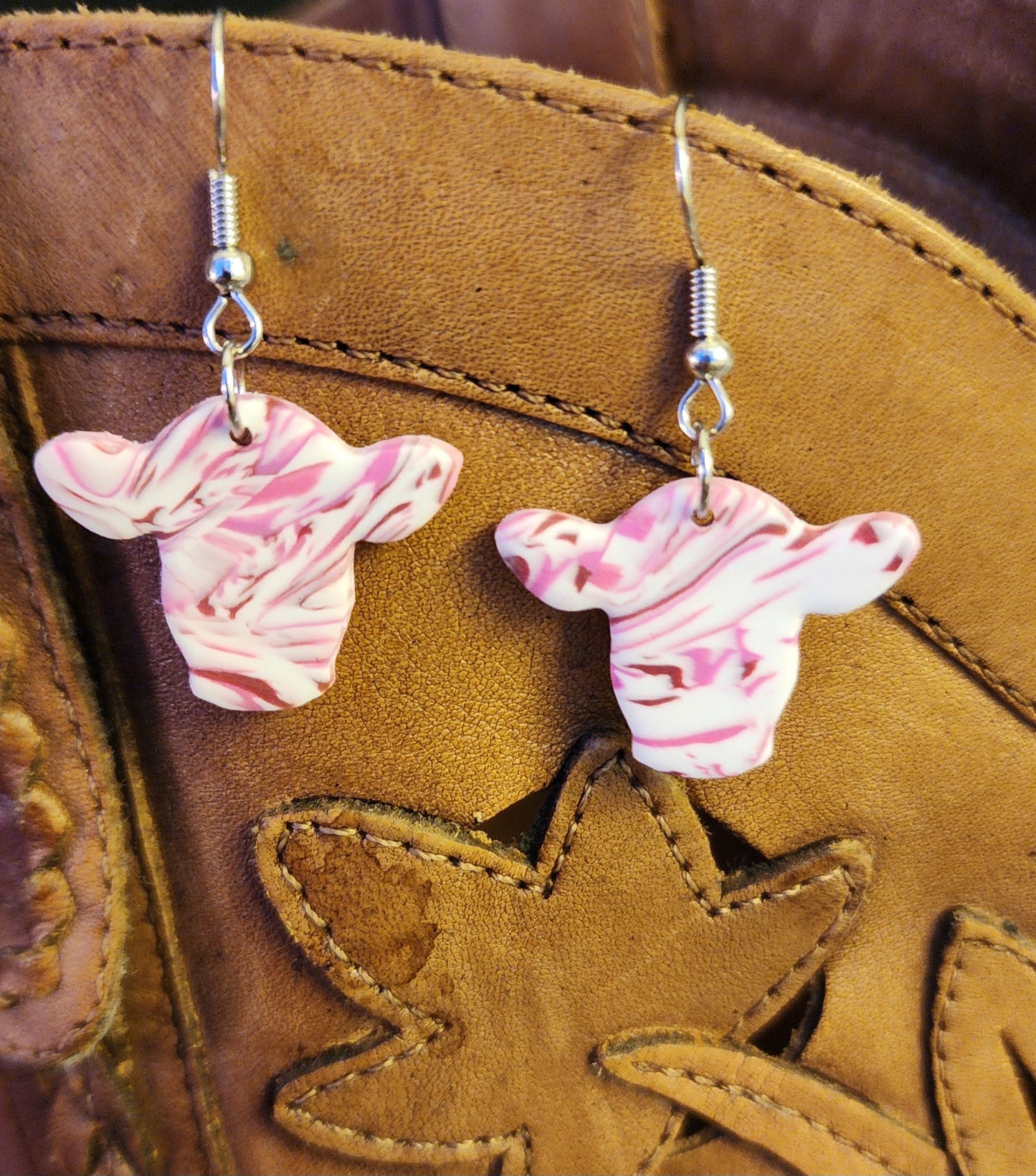 Cow dangle