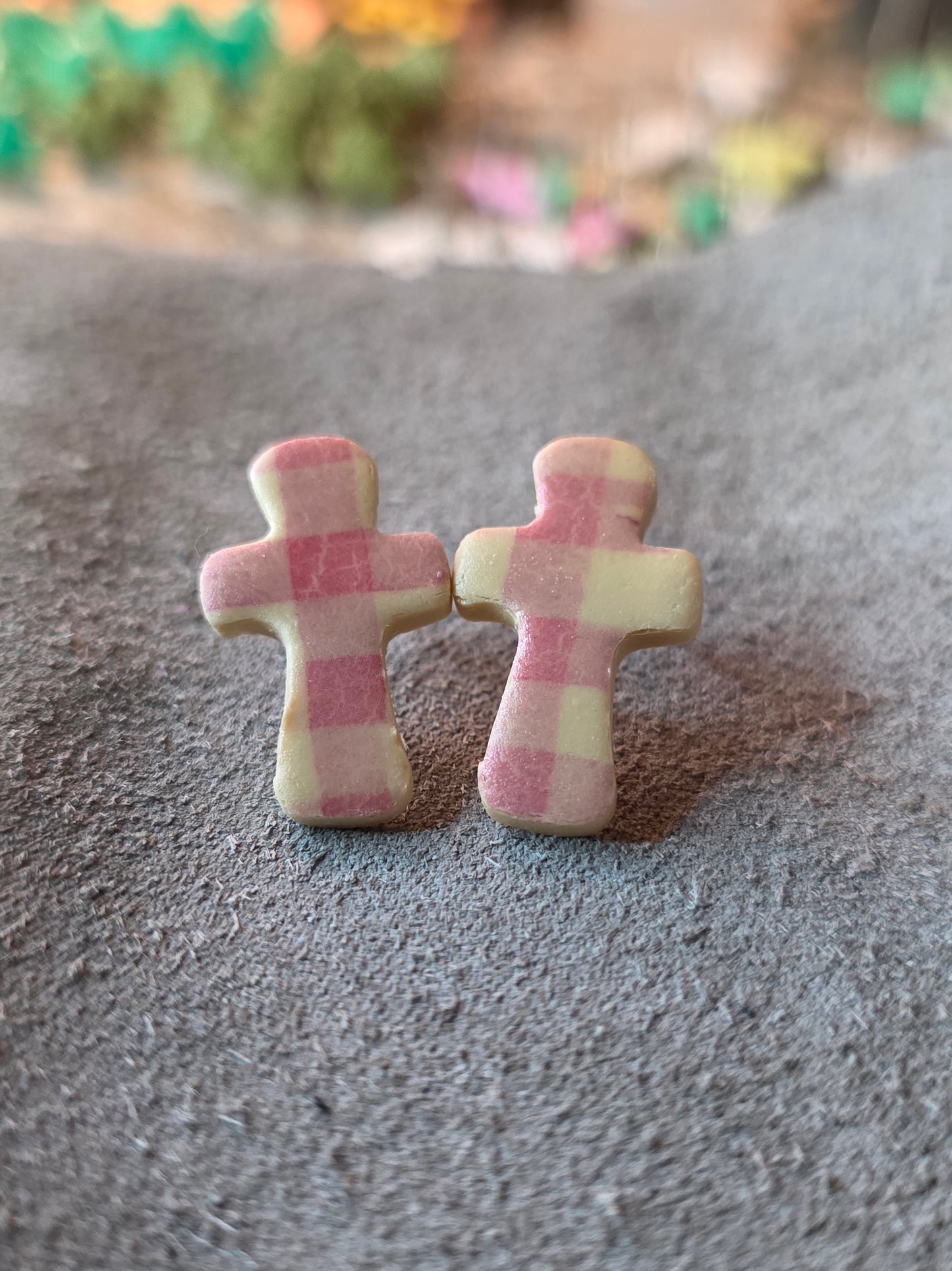 Cross Stud