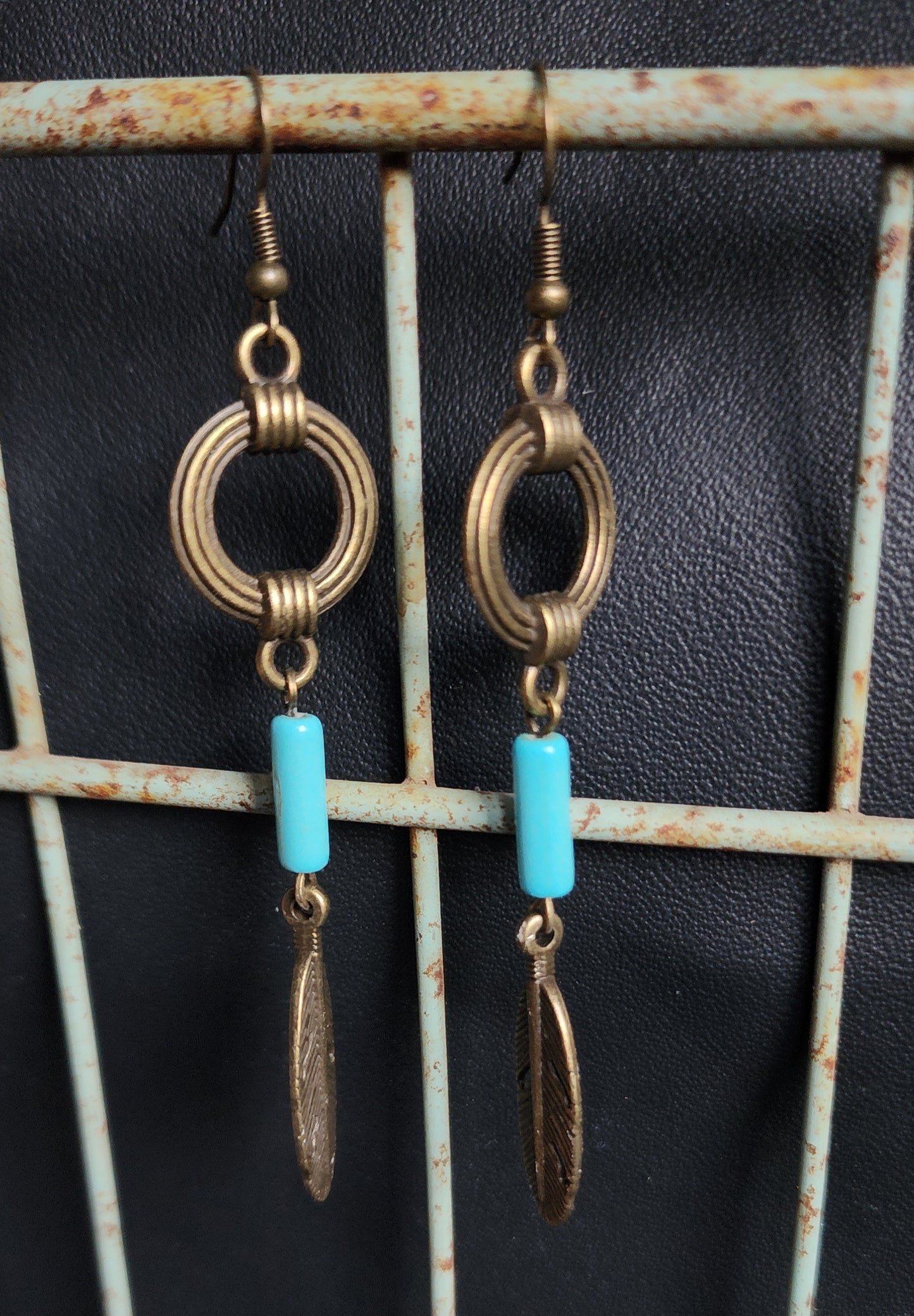 Beaded line