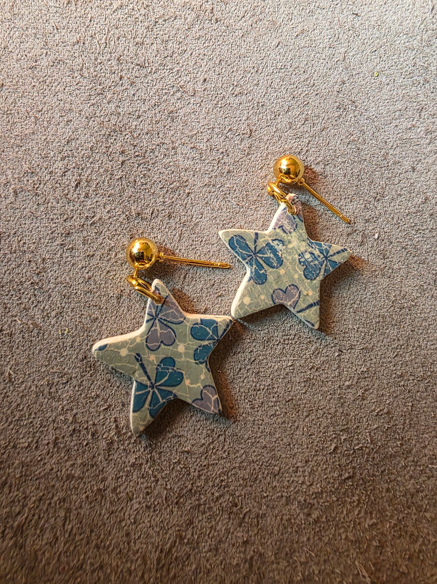 Star stud dangle