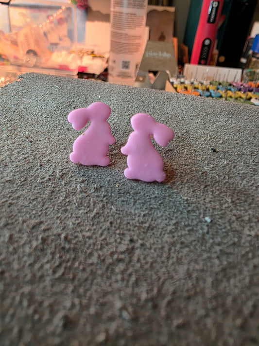 The Silhouette Bunny stud