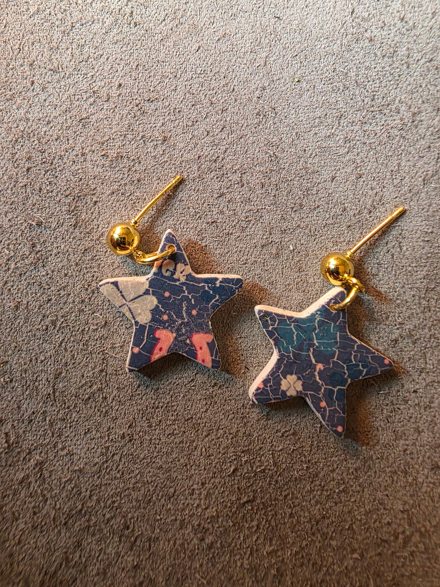 Star stud dangle