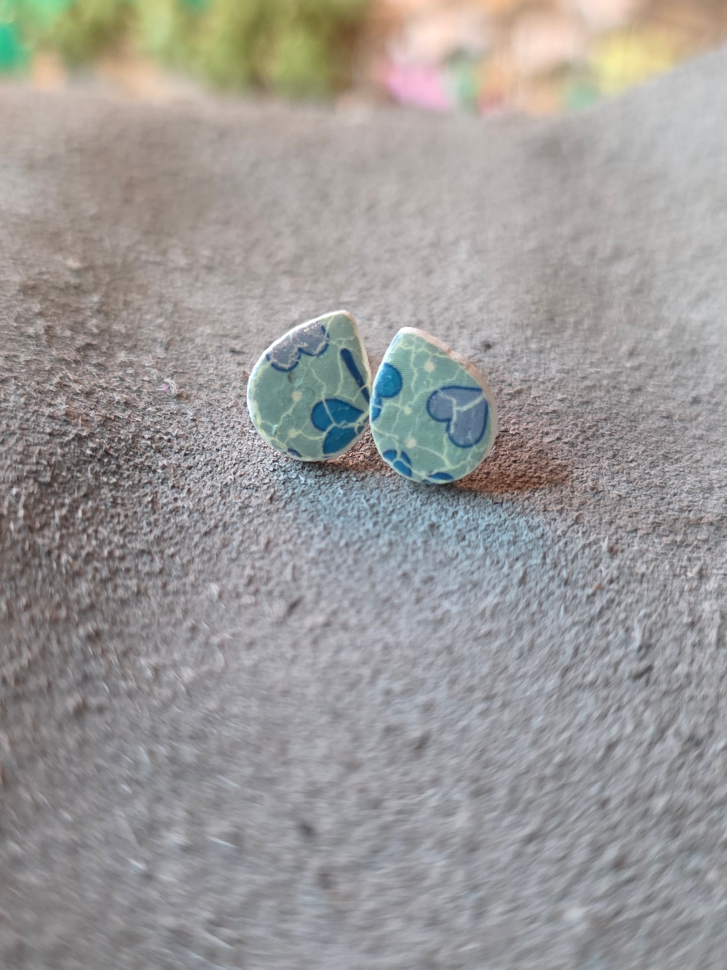 Mini Teardrop Stud
